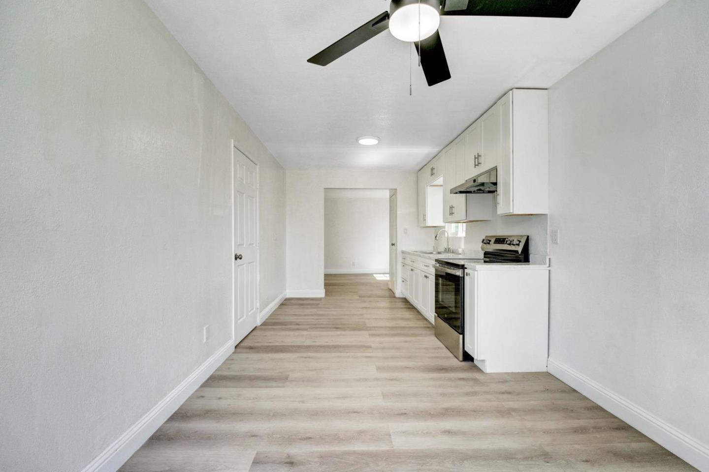 Detail Gallery Image 5 of 23 For 652 2nd St, Richmond,  CA 94801 - 2 Beds | 1 Baths