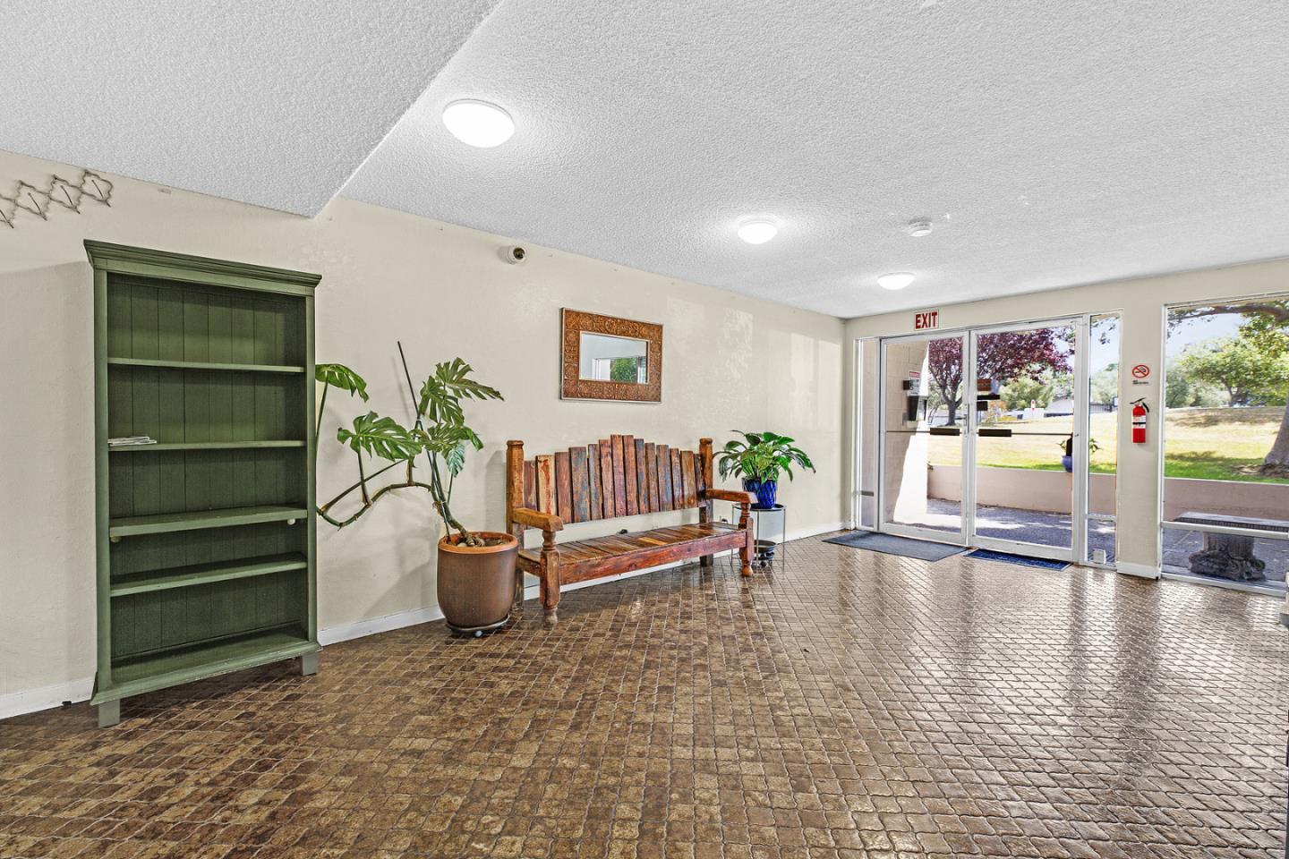 Photo #21: ML82042667 Listing: Photo #21