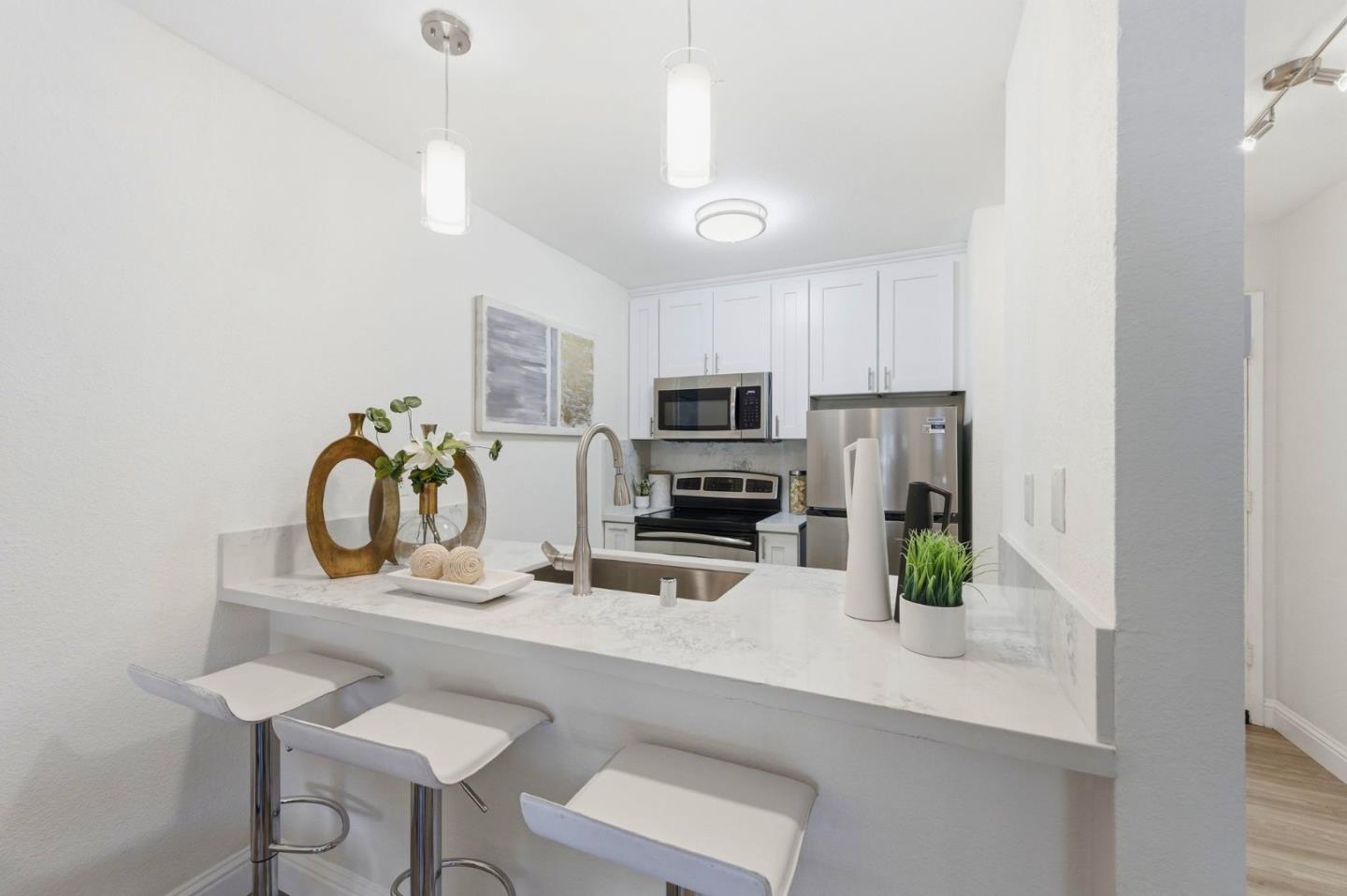 Photo #5: ML82042667 Listing: Photo #5