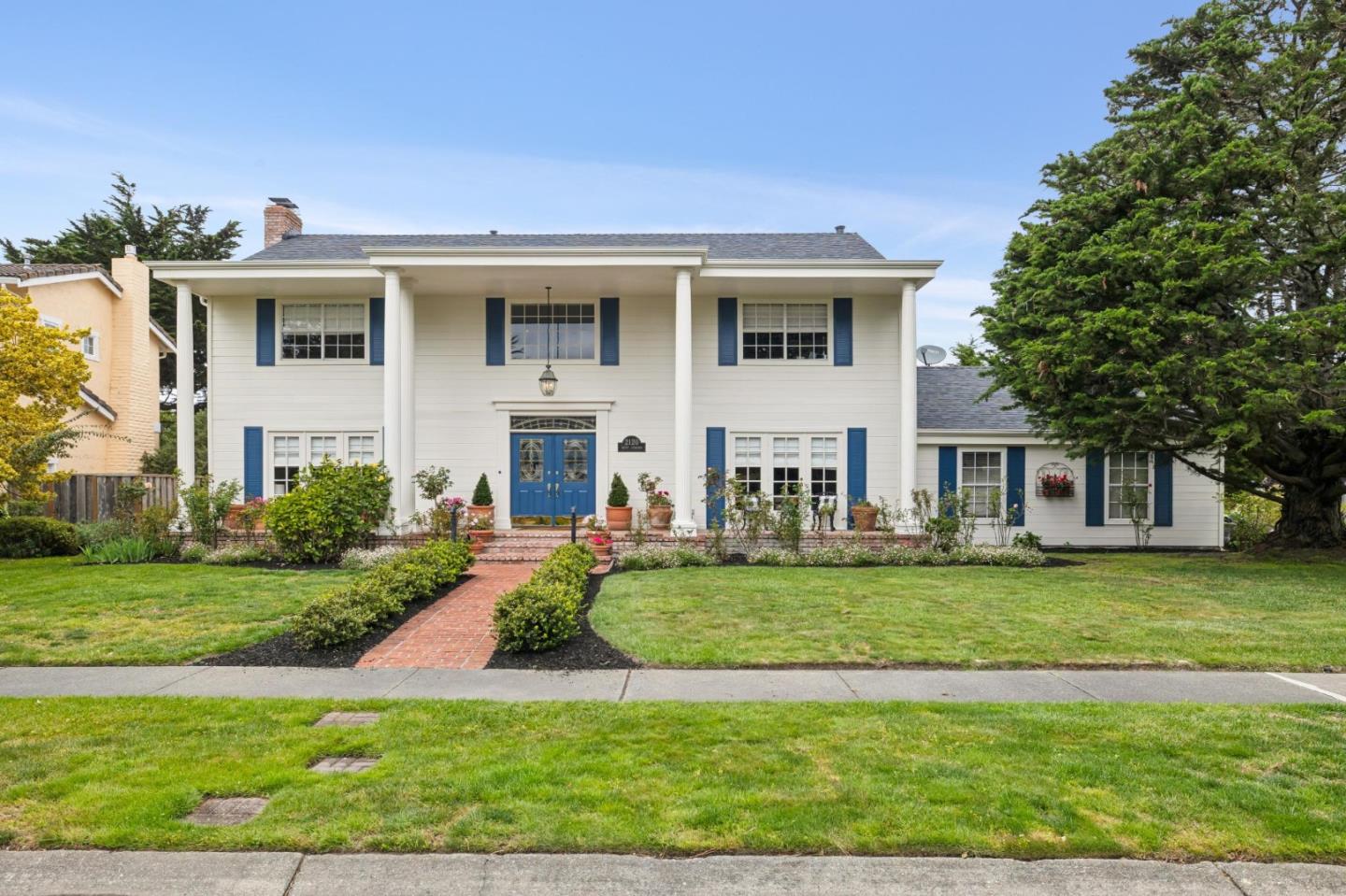 Detail Gallery Image 2 of 56 For 2120 Saint Andrews Rd, Half Moon Bay,  CA 94019 - 4 Beds | 2/1 Baths