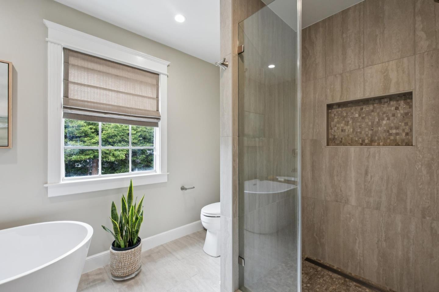 Detail Gallery Image 32 of 56 For 2120 Saint Andrews Rd, Half Moon Bay,  CA 94019 - 4 Beds | 2/1 Baths