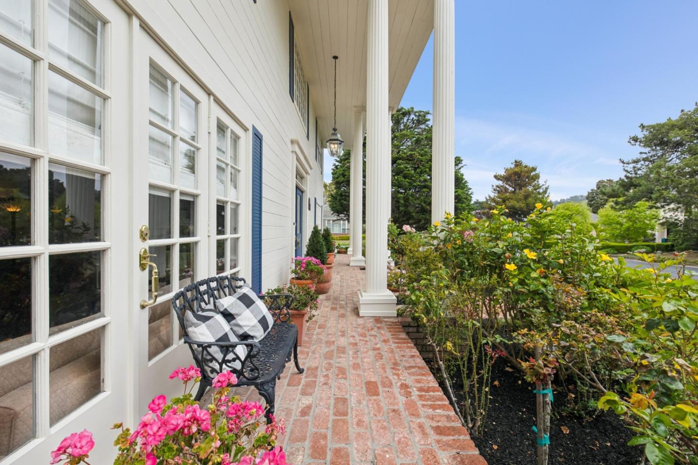 Detail Gallery Image 6 of 56 For 2120 Saint Andrews Rd, Half Moon Bay,  CA 94019 - 4 Beds | 2/1 Baths