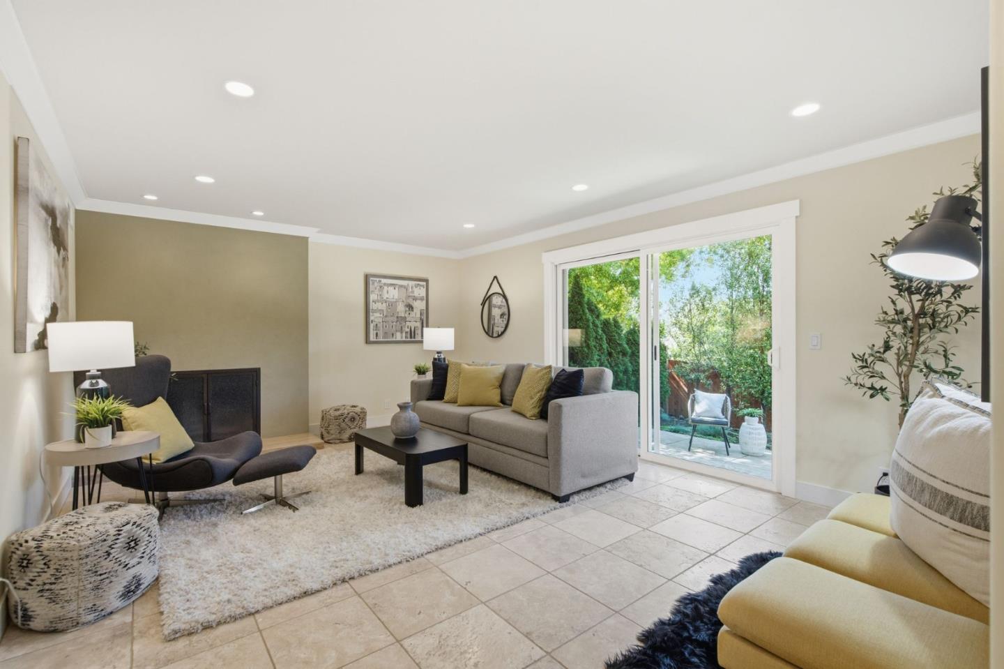 Detail Gallery Image 15 of 35 For 50 Hilltop Dr, San Carlos,  CA 94070 - 4 Beds | 4 Baths