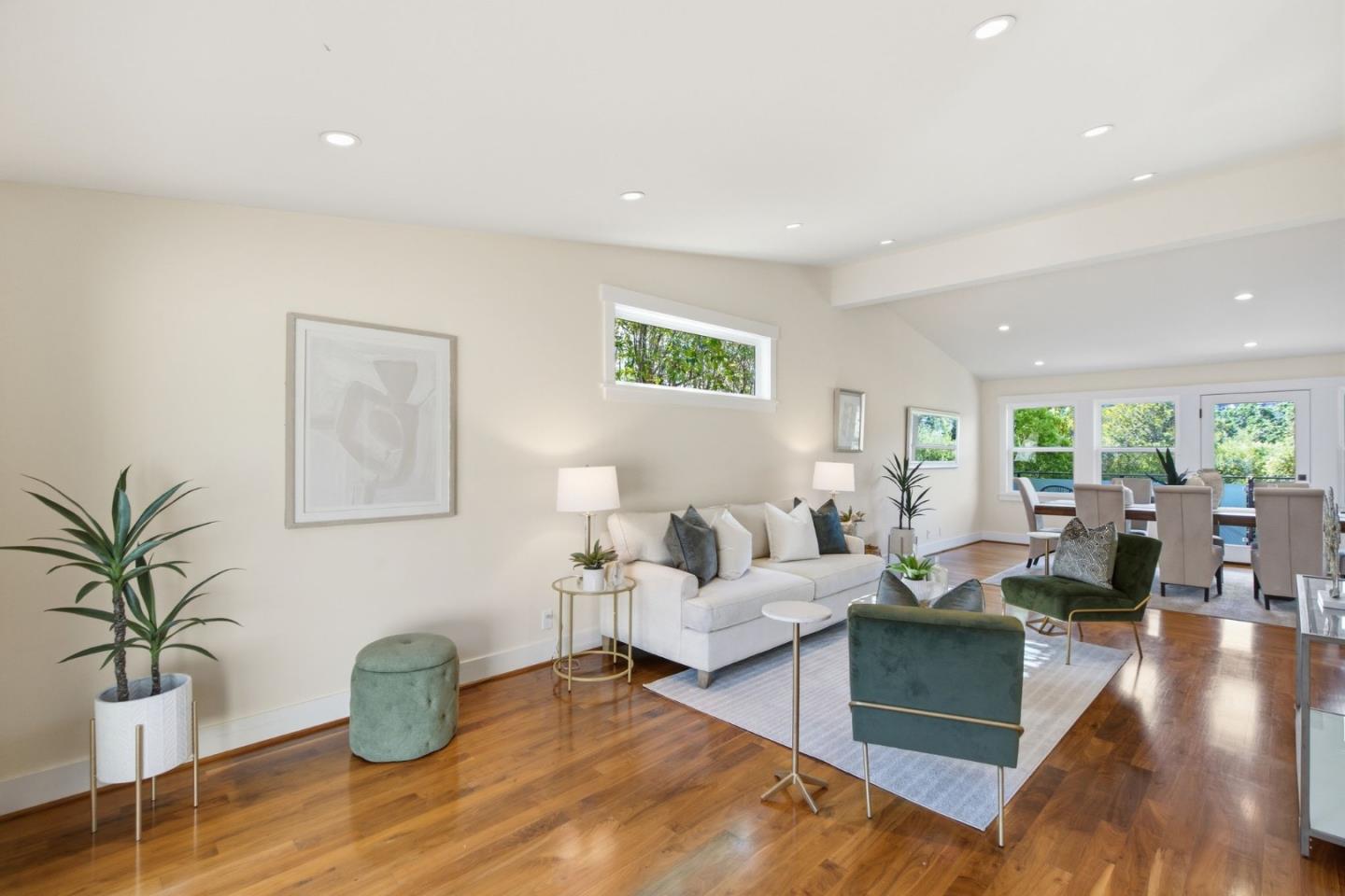 Detail Gallery Image 6 of 35 For 50 Hilltop Dr, San Carlos,  CA 94070 - 4 Beds | 4 Baths