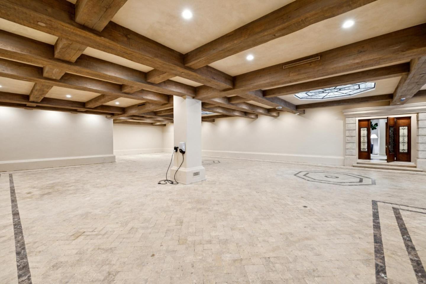 Detail Gallery Image 26 of 33 For 241 Polhemus Ave, Atherton,  CA 94027 - 8 Beds | 9/2 Baths