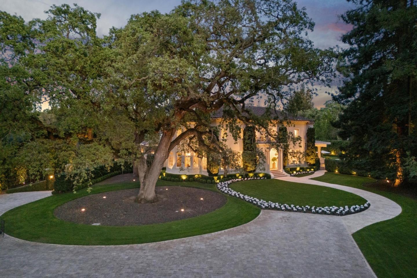 Detail Gallery Image 3 of 33 For 241 Polhemus Ave, Atherton,  CA 94027 - 8 Beds | 9/2 Baths