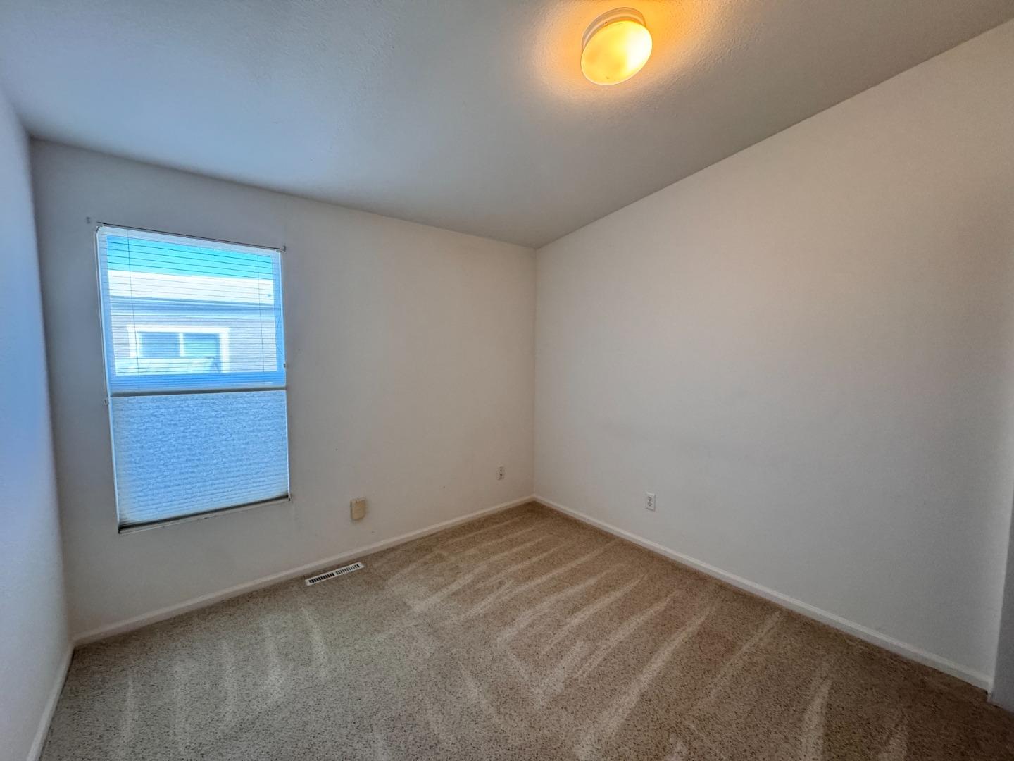 Detail Gallery Image 16 of 20 For 120 Creekside #120,  Half Moon Bay,  CA 94019 - 3 Beds | 2 Baths