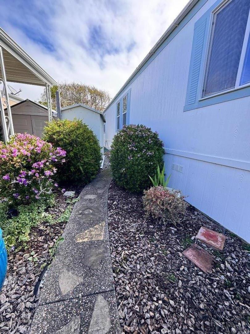 Detail Gallery Image 19 of 20 For 120 Creekside #120,  Half Moon Bay,  CA 94019 - 3 Beds | 2 Baths