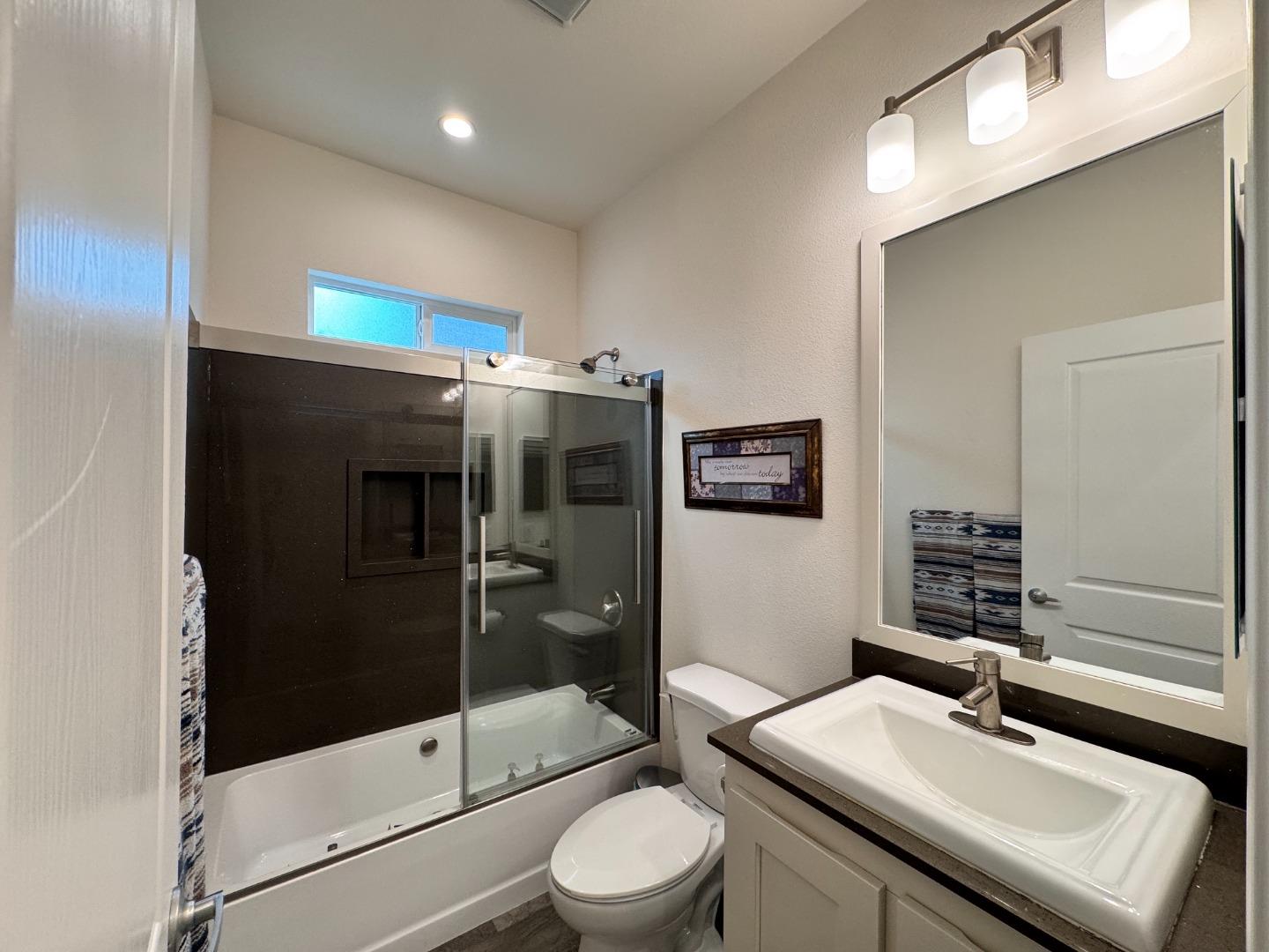 Detail Gallery Image 17 of 23 For 12 Pelican Cir #12,  Half Moon Bay,  CA 94019 - 3 Beds | 2 Baths