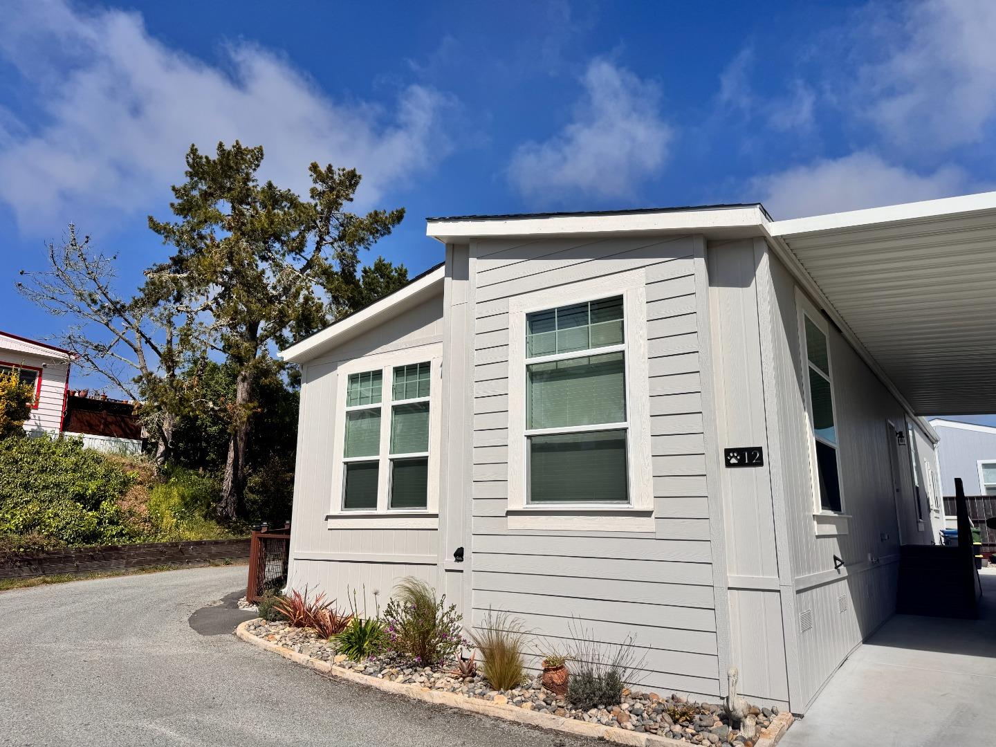 Detail Gallery Image 2 of 23 For 12 Pelican Cir #12,  Half Moon Bay,  CA 94019 - 3 Beds | 2 Baths