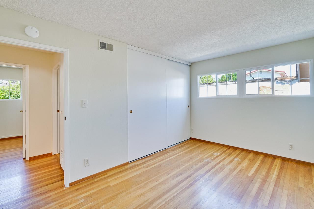 Detail Gallery Image 10 of 33 For 1239 Lockhaven Way, San Jose,  CA 95129 - 3 Beds | 2 Baths