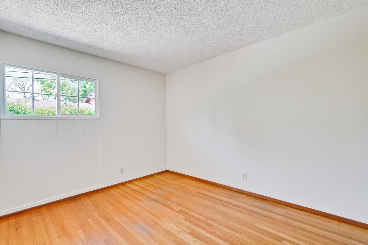 Detail Gallery Image 16 of 33 For 1239 Lockhaven Way, San Jose,  CA 95129 - 3 Beds | 2 Baths