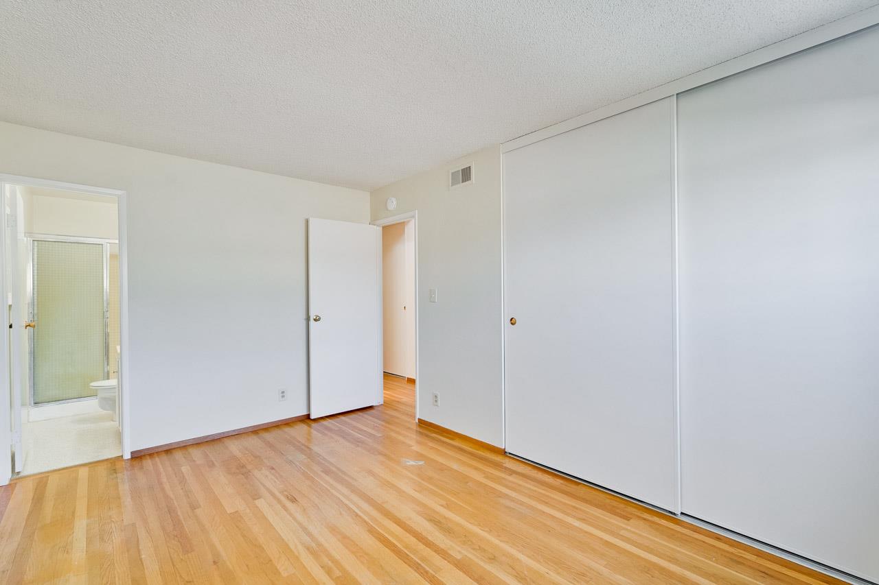 Detail Gallery Image 9 of 33 For 1239 Lockhaven Way, San Jose,  CA 95129 - 3 Beds | 2 Baths