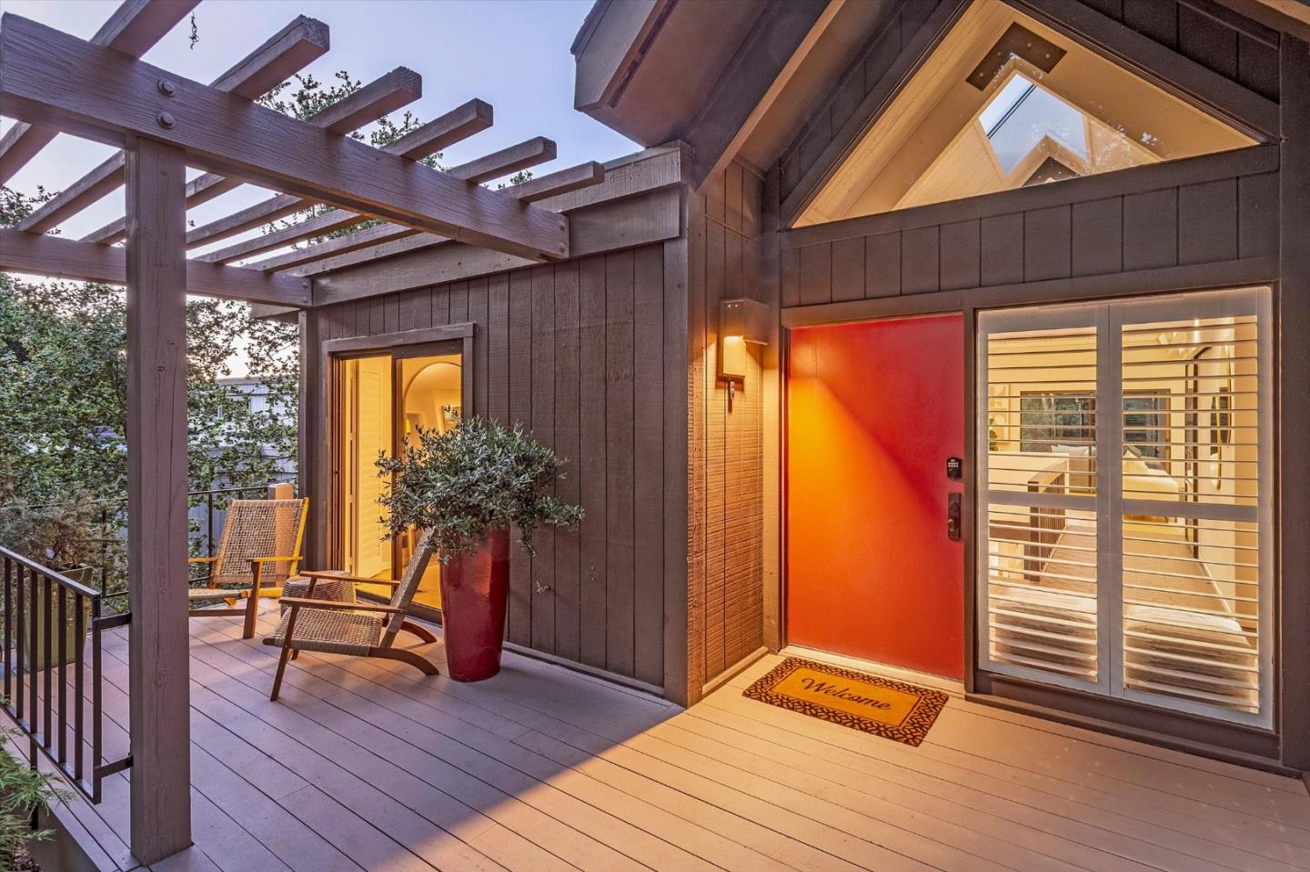 Detail Gallery Image 2 of 35 For 5 Sandstone St, Portola Valley,  CA 94028 - 3 Beds | 2/1 Baths