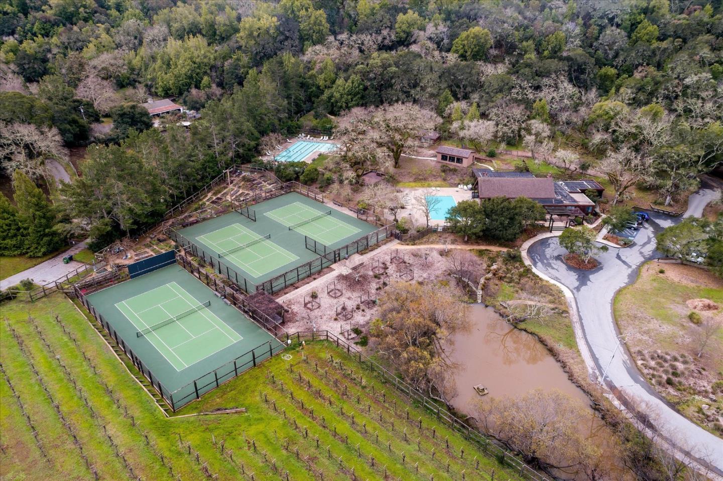 Detail Gallery Image 29 of 35 For 5 Sandstone St, Portola Valley,  CA 94028 - 3 Beds | 2/1 Baths