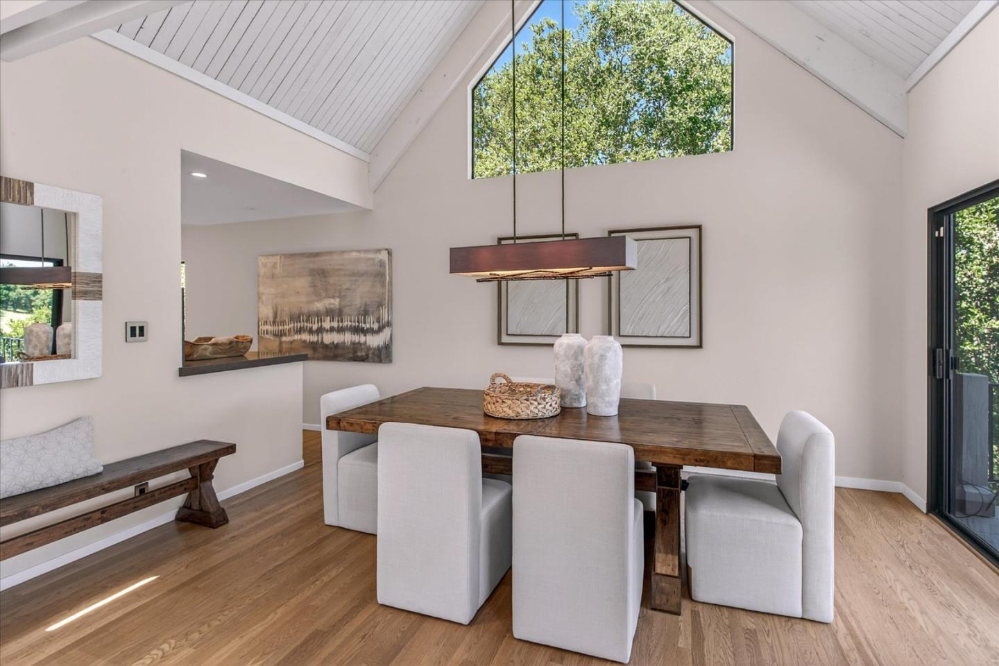 Detail Gallery Image 8 of 35 For 5 Sandstone St, Portola Valley,  CA 94028 - 3 Beds | 2/1 Baths