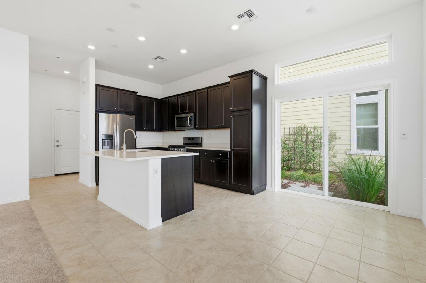 Detail Gallery Image 7 of 31 For 735 Windward Ct, Bethel Island,  CA 94511 - 3 Beds | 2/1 Baths