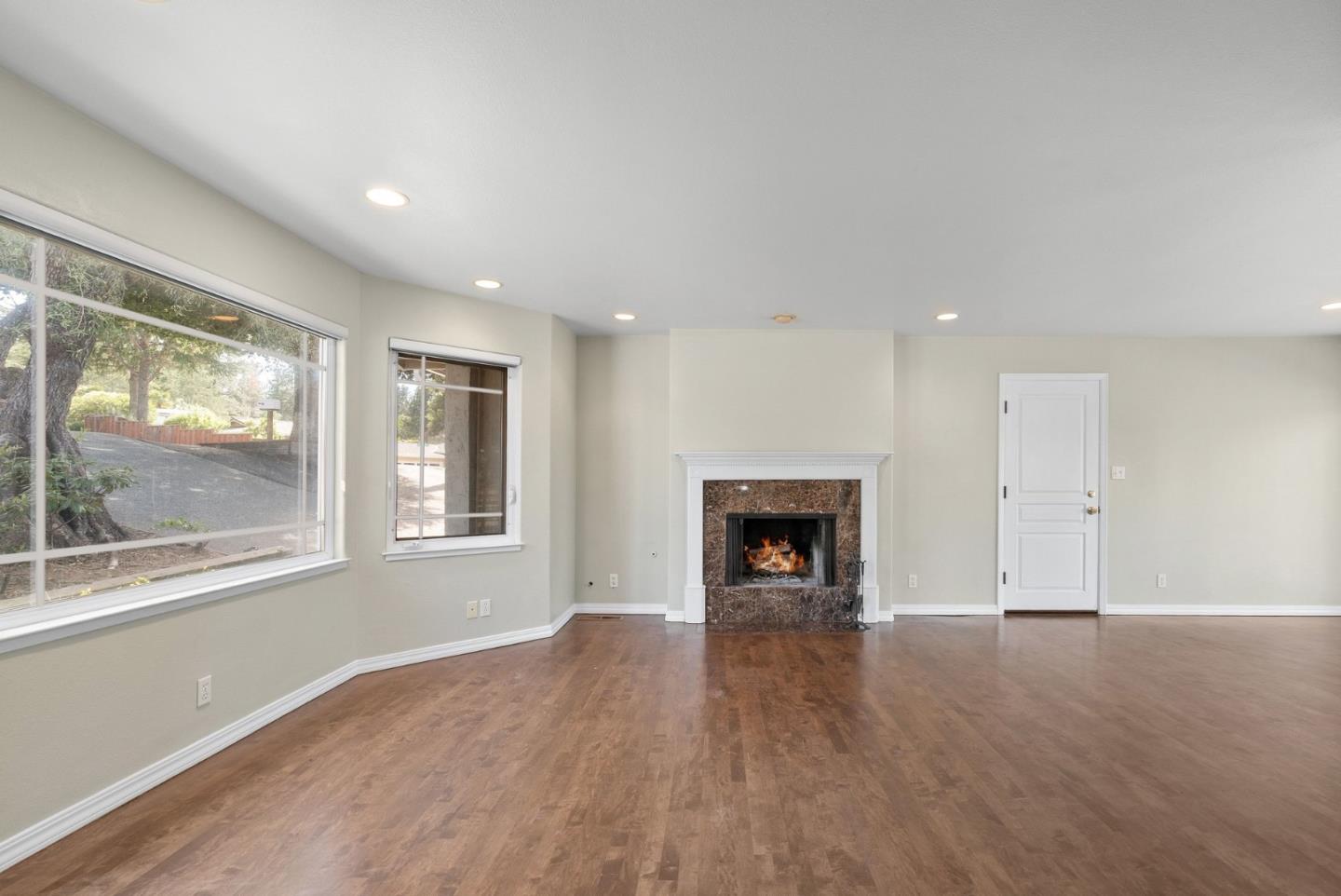 Detail Gallery Image 6 of 62 For 141 Lunar Dr, Scotts Valley,  CA 95066 - 4 Beds | 3 Baths