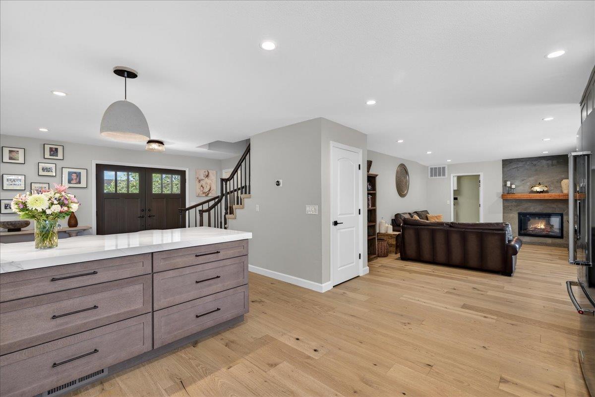 Detail Gallery Image 19 of 61 For 670 Roble Dr, Morgan Hill,  CA 95037 - 5 Beds | 3 Baths