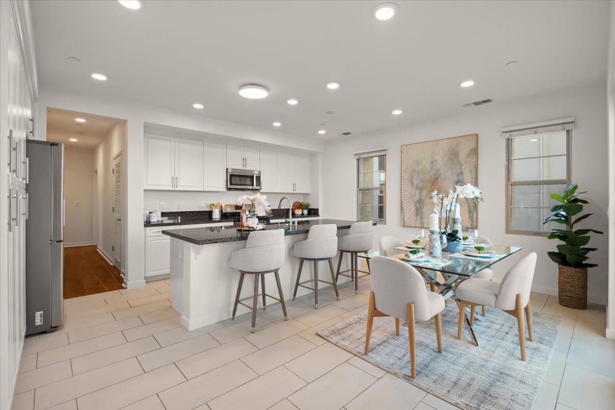 Detail Gallery Image 14 of 59 For 1087 Bigleaf Pl #109,  San Jose,  CA 95131 - 3 Beds | 3 Baths