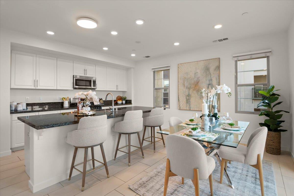 Detail Gallery Image 15 of 59 For 1087 Bigleaf Pl #109,  San Jose,  CA 95131 - 3 Beds | 3 Baths