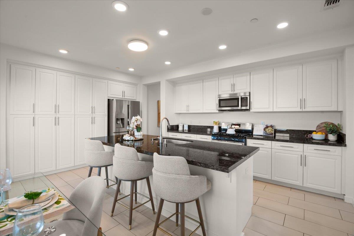 Detail Gallery Image 26 of 59 For 1087 Bigleaf Pl #109,  San Jose,  CA 95131 - 3 Beds | 3 Baths