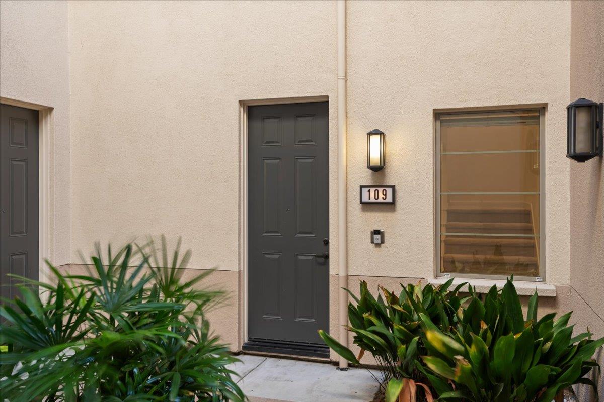 Detail Gallery Image 4 of 59 For 1087 Bigleaf Pl #109,  San Jose,  CA 95131 - 3 Beds | 3 Baths