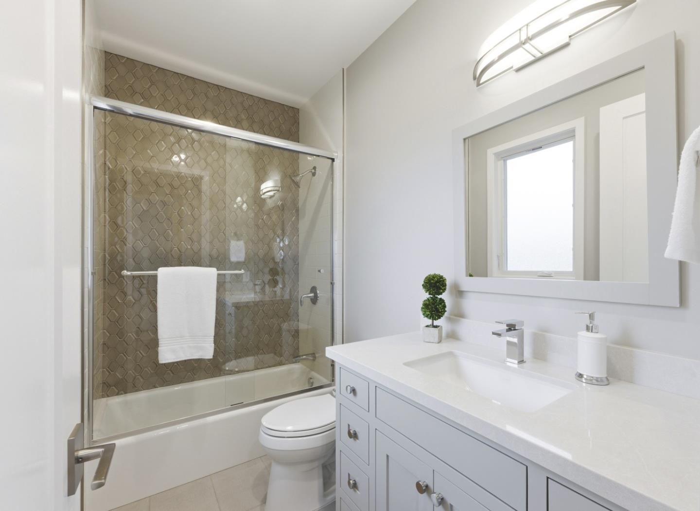 Detail Gallery Image 27 of 32 For 60 Dartmouth Ave, San Carlos,  CA 94070 - 4 Beds | 4 Baths