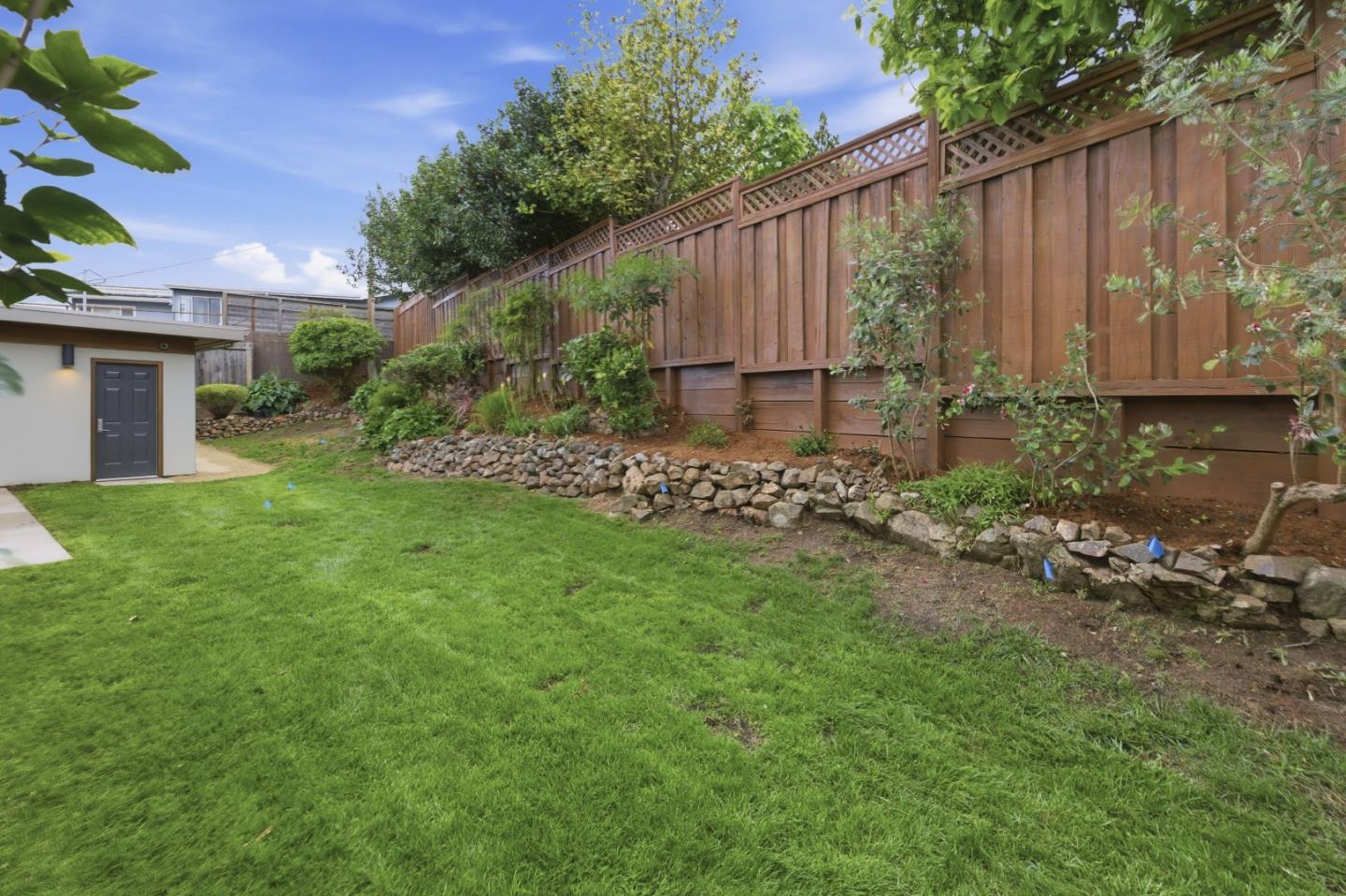 Detail Gallery Image 30 of 32 For 60 Dartmouth Ave, San Carlos,  CA 94070 - 4 Beds | 4 Baths