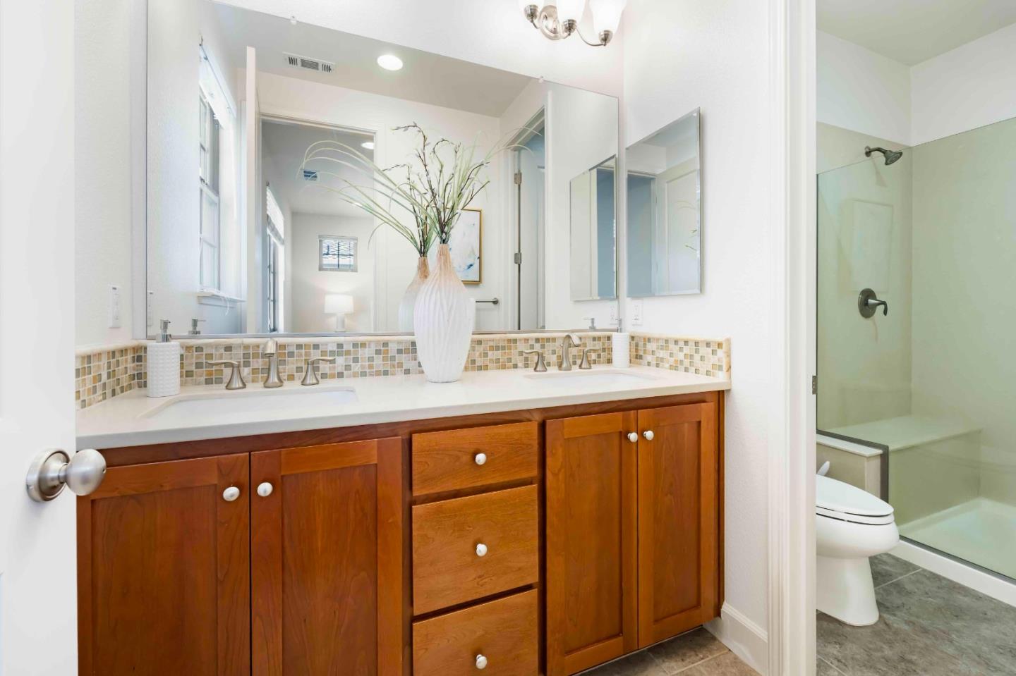 Photo #12: ML82042689 Listing: Photo #12