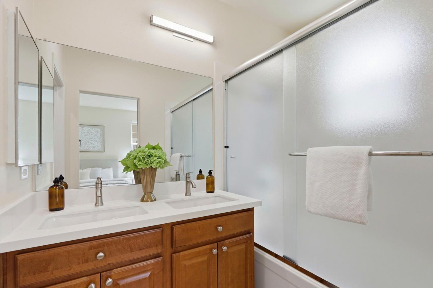 Detail Gallery Image 17 of 31 For 1642 Lorient Ter, San Jose,  CA 95133 - 2 Beds | 2 Baths