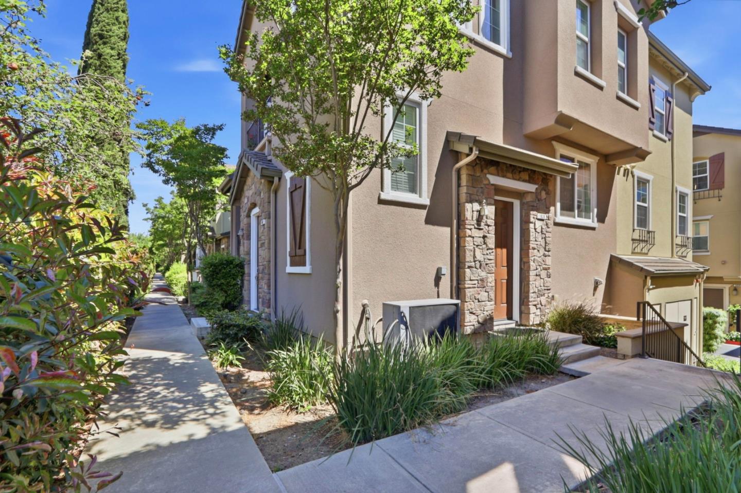 Detail Gallery Image 31 of 31 For 1642 Lorient Ter, San Jose,  CA 95133 - 2 Beds | 2 Baths