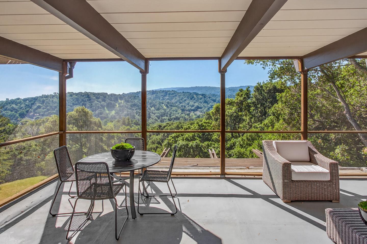 Detail Gallery Image 21 of 43 For 25 Cordova Ct, Portola Valley,  CA 94028 - 3 Beds | 3 Baths