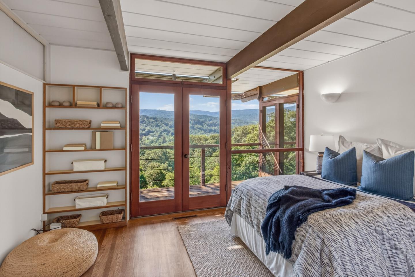 Detail Gallery Image 27 of 43 For 25 Cordova Ct, Portola Valley,  CA 94028 - 3 Beds | 3 Baths