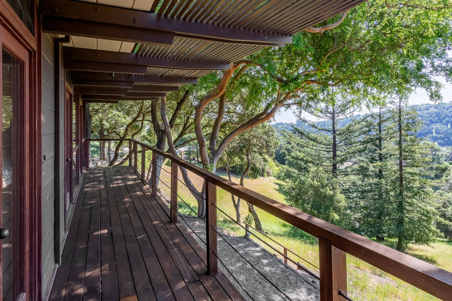 Detail Gallery Image 38 of 43 For 25 Cordova Ct, Portola Valley,  CA 94028 - 3 Beds | 3 Baths