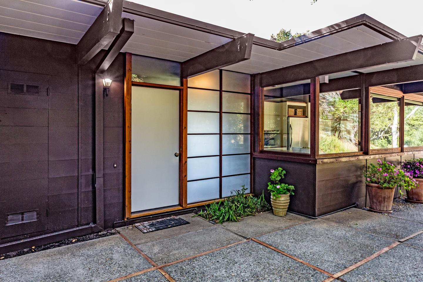 Detail Gallery Image 8 of 43 For 25 Cordova Ct, Portola Valley,  CA 94028 - 3 Beds | 3 Baths