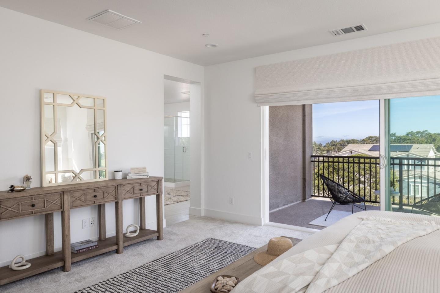 Detail Gallery Image 25 of 33 For 1771 Fairway Dr, Seaside,  CA 93955 - 5 Beds | 4/1 Baths