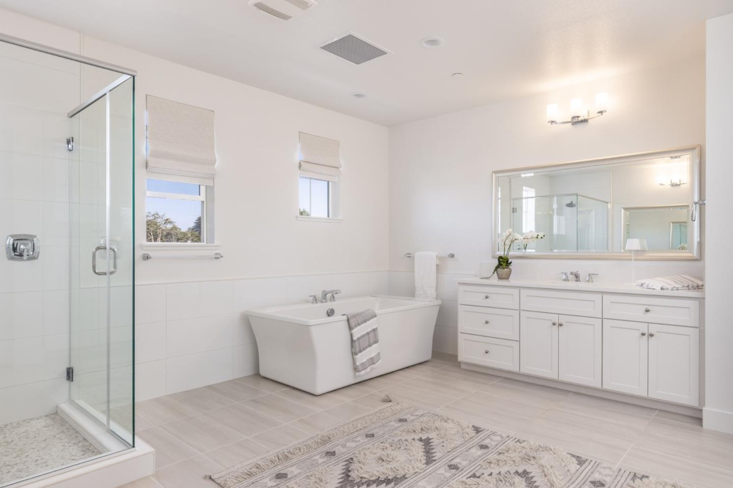 Detail Gallery Image 28 of 33 For 1771 Fairway Dr, Seaside,  CA 93955 - 5 Beds | 4/1 Baths