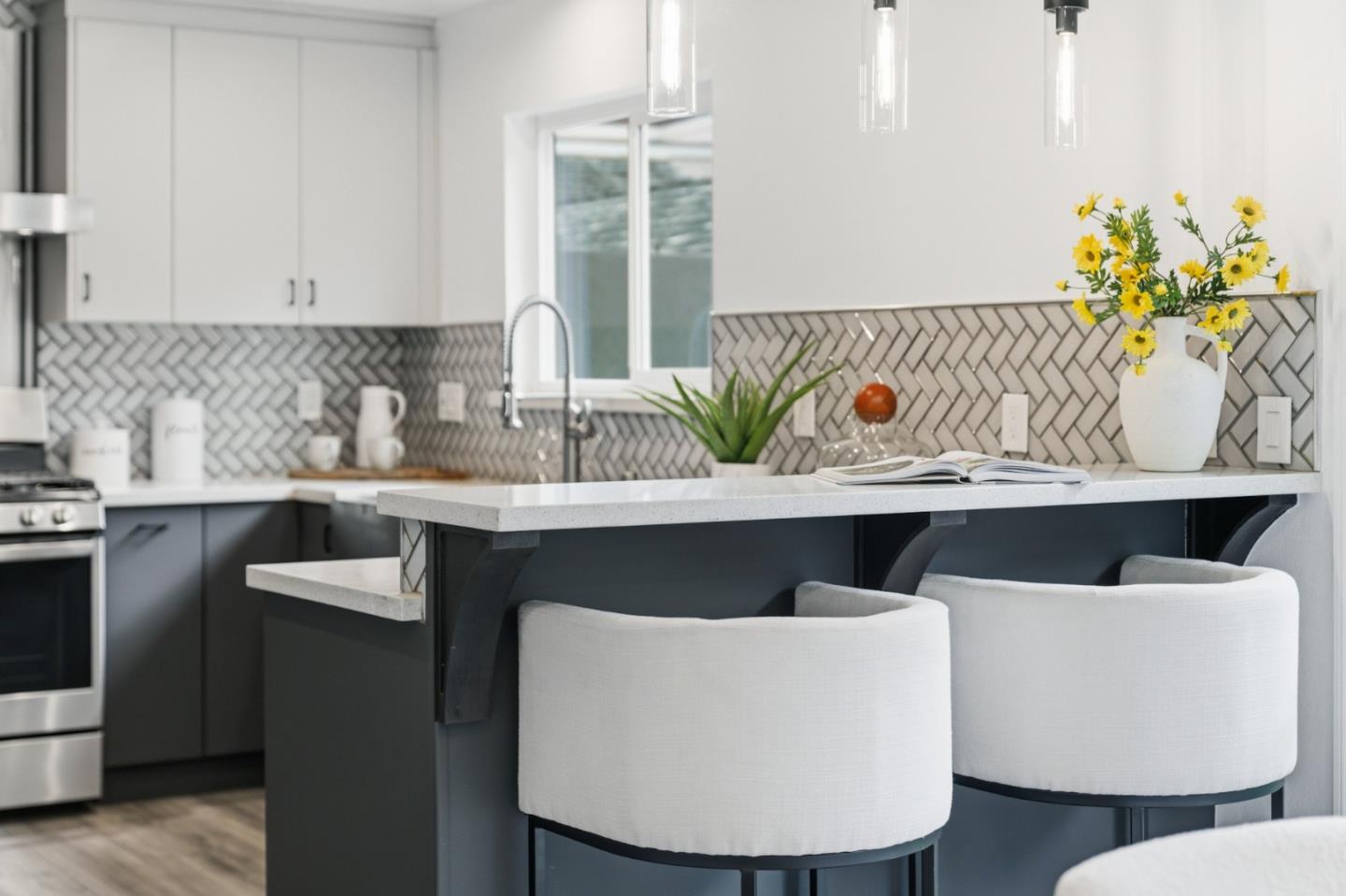 Detail Gallery Image 26 of 79 For 1664 Sixth Ave, Belmont,  CA 94002 - 4 Beds | 3 Baths