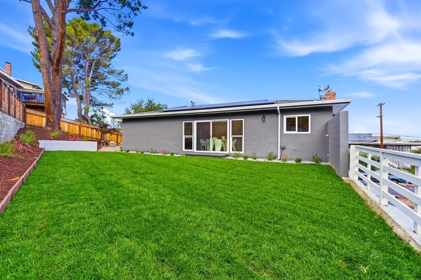 Detail Gallery Image 52 of 79 For 1664 Sixth Ave, Belmont,  CA 94002 - 4 Beds | 3 Baths