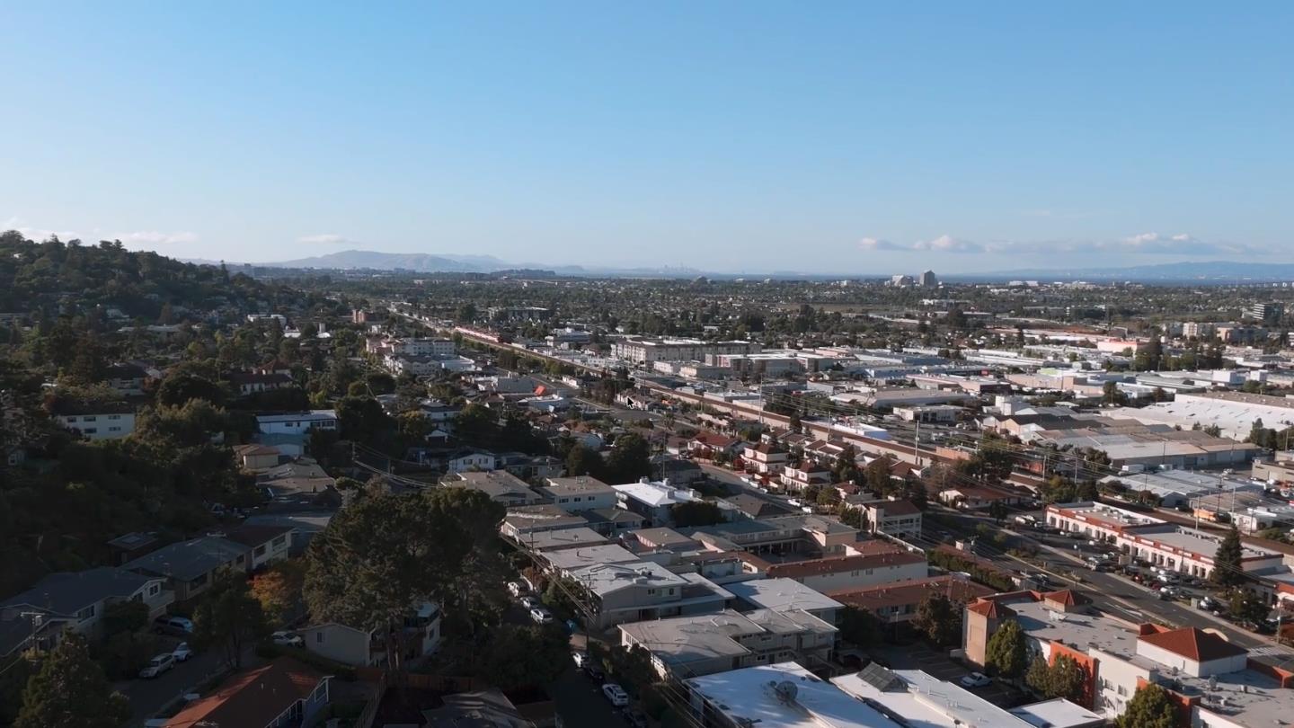 Detail Gallery Image 70 of 79 For 1664 Sixth Ave, Belmont,  CA 94002 - 4 Beds | 3 Baths