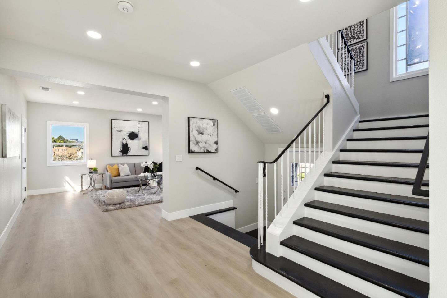 Detail Gallery Image 19 of 59 For 252 Euclid Ave, Oakland,  CA 94610 - 4 Beds | 4/1 Baths