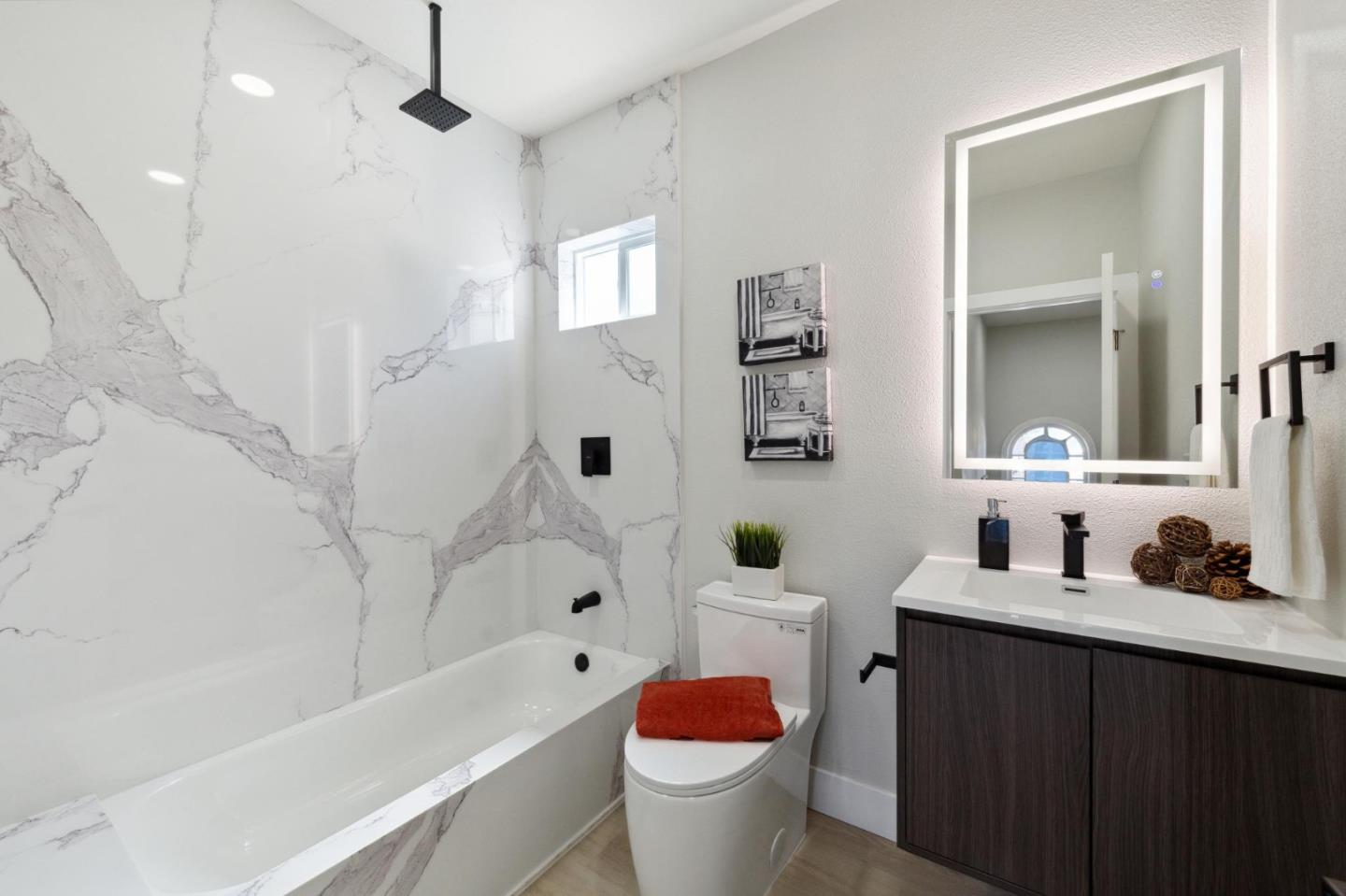 Detail Gallery Image 47 of 59 For 252 Euclid Ave, Oakland,  CA 94610 - 4 Beds | 4/1 Baths