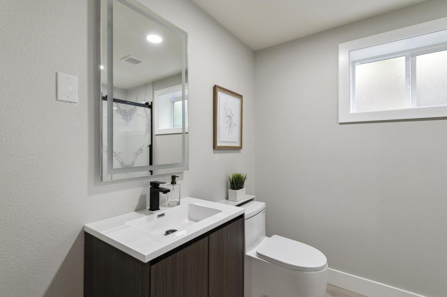 Detail Gallery Image 55 of 59 For 252 Euclid Ave, Oakland,  CA 94610 - 4 Beds | 4/1 Baths