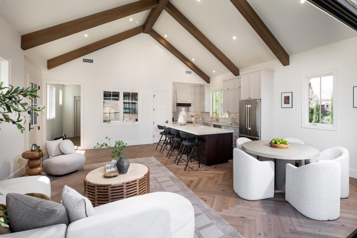 Detail Gallery Image 7 of 23 For 164 Waverley St, Palo Alto,  CA 94301 - 3 Beds | 3/1 Baths