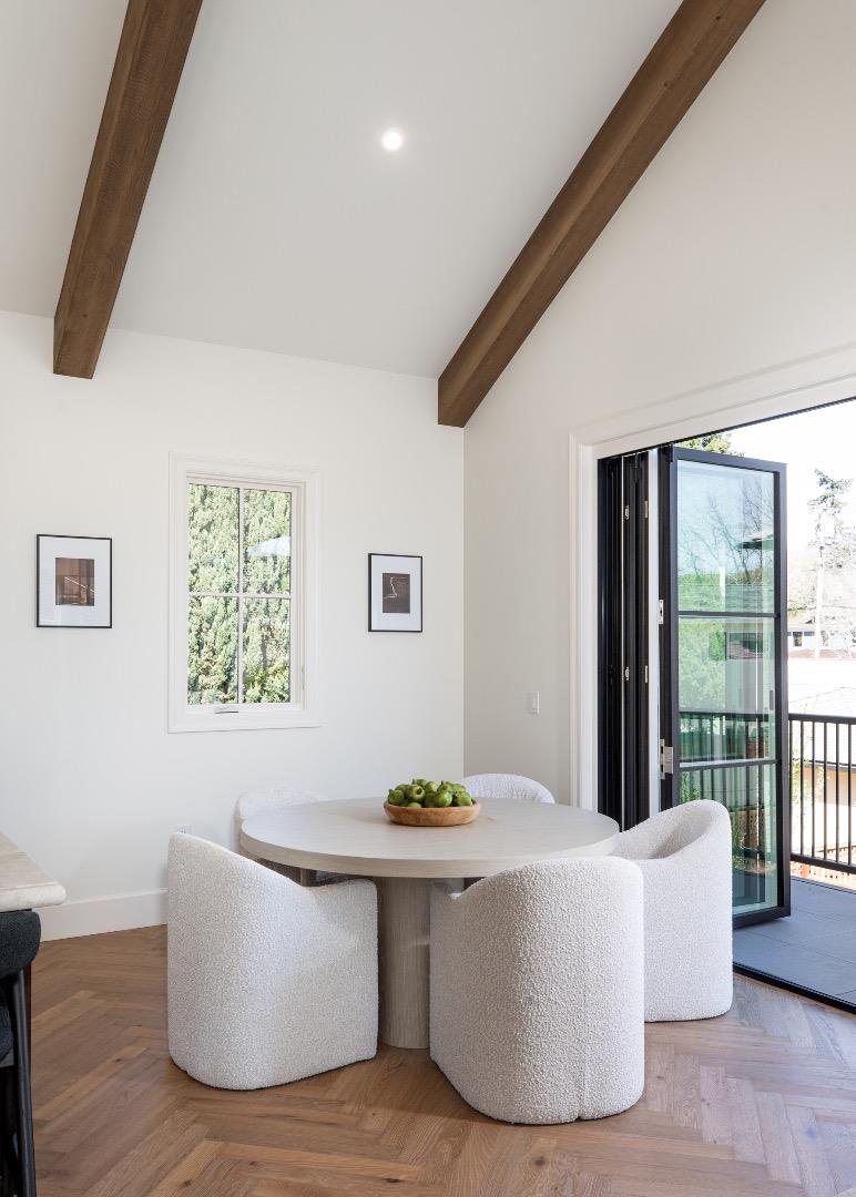 Detail Gallery Image 8 of 23 For 164 Waverley St, Palo Alto,  CA 94301 - 3 Beds | 3/1 Baths