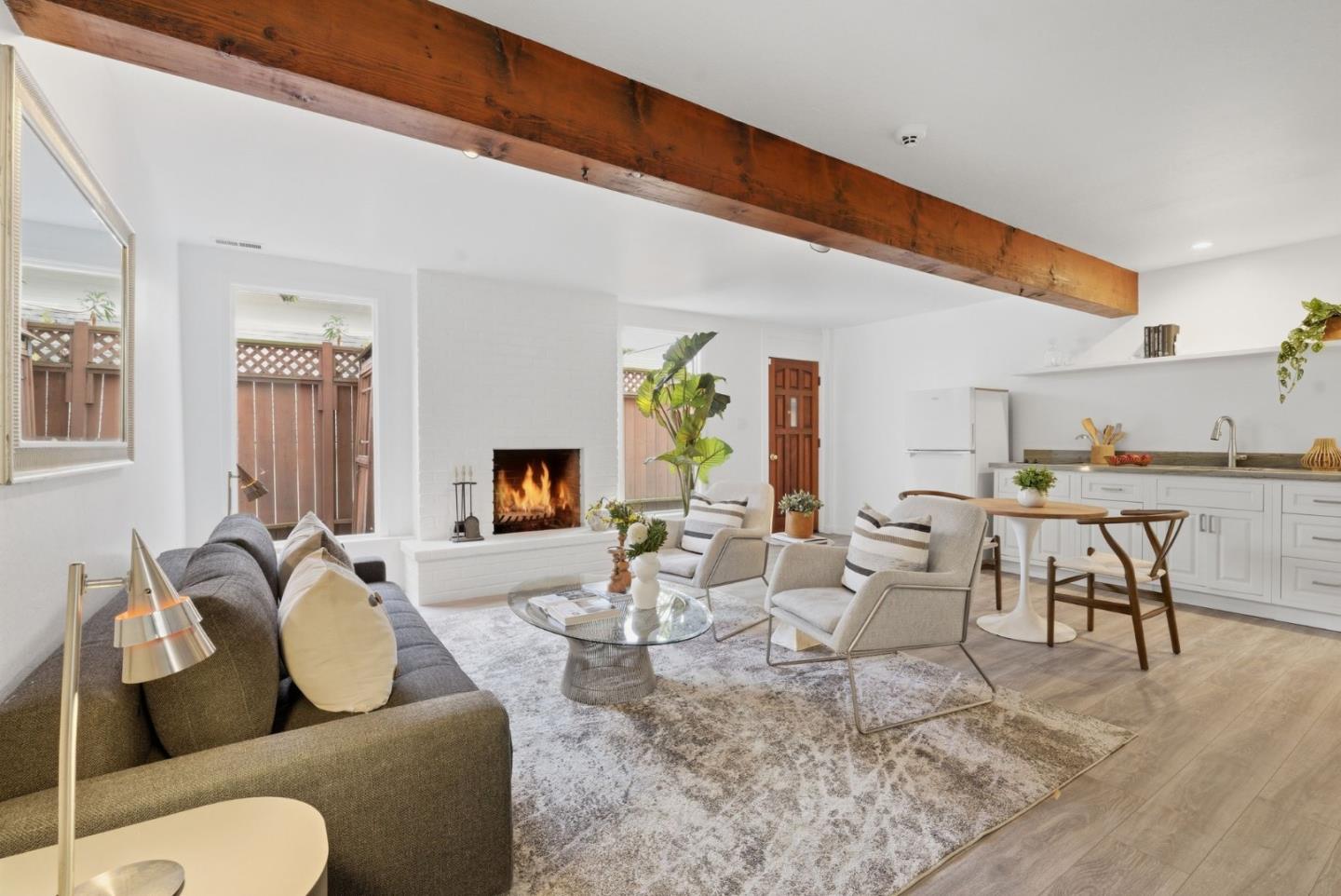 Detail Gallery Image 5 of 89 For 920 Franklin St, Montara,  CA 94037 - 3 Beds | 2 Baths