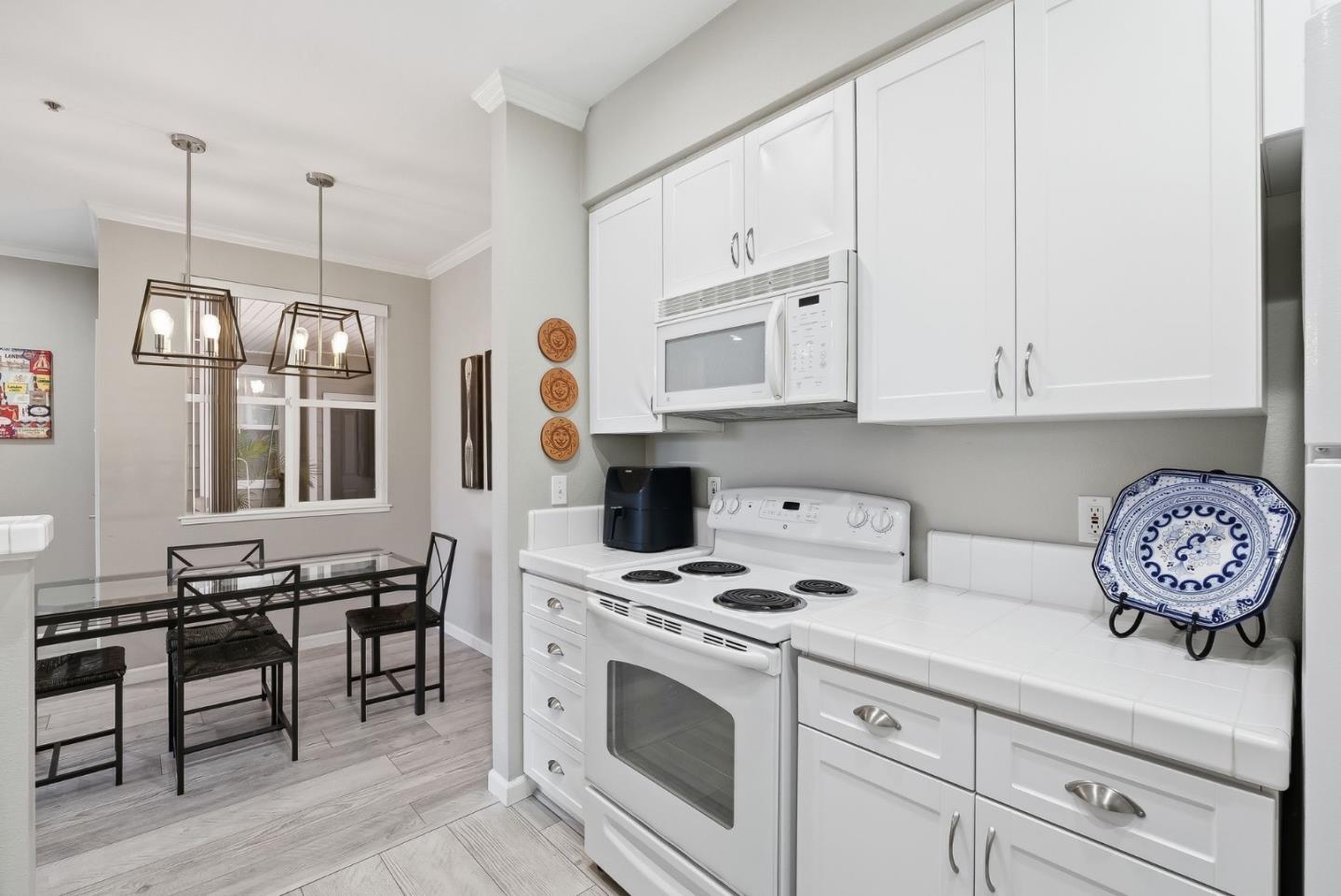 Detail Gallery Image 19 of 37 For 1982 W Bayshore Rd #310,  East Palo Alto,  CA 94303 - 1 Beds | 1 Baths