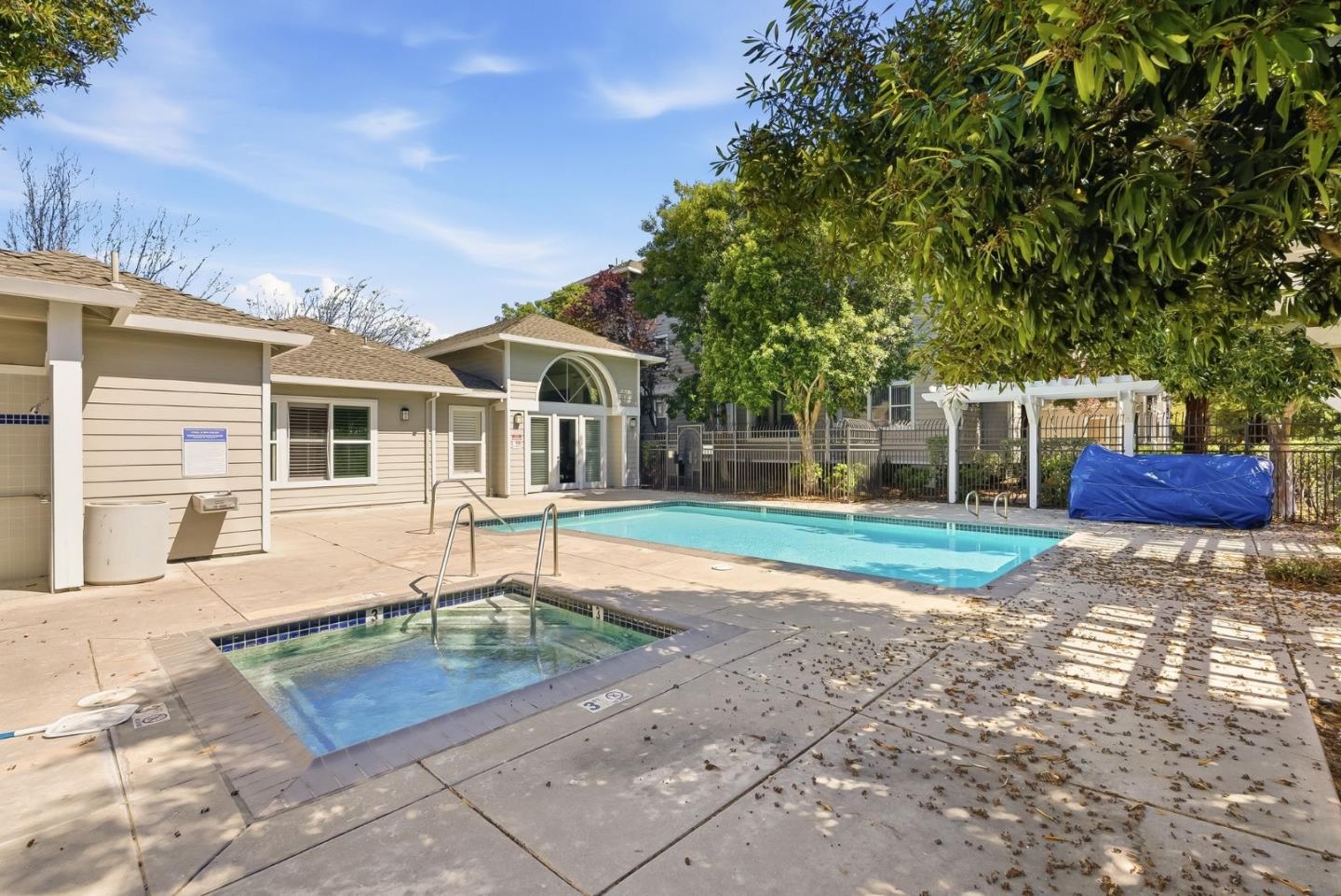 Detail Gallery Image 34 of 37 For 1982 W Bayshore Rd #310,  East Palo Alto,  CA 94303 - 1 Beds | 1 Baths