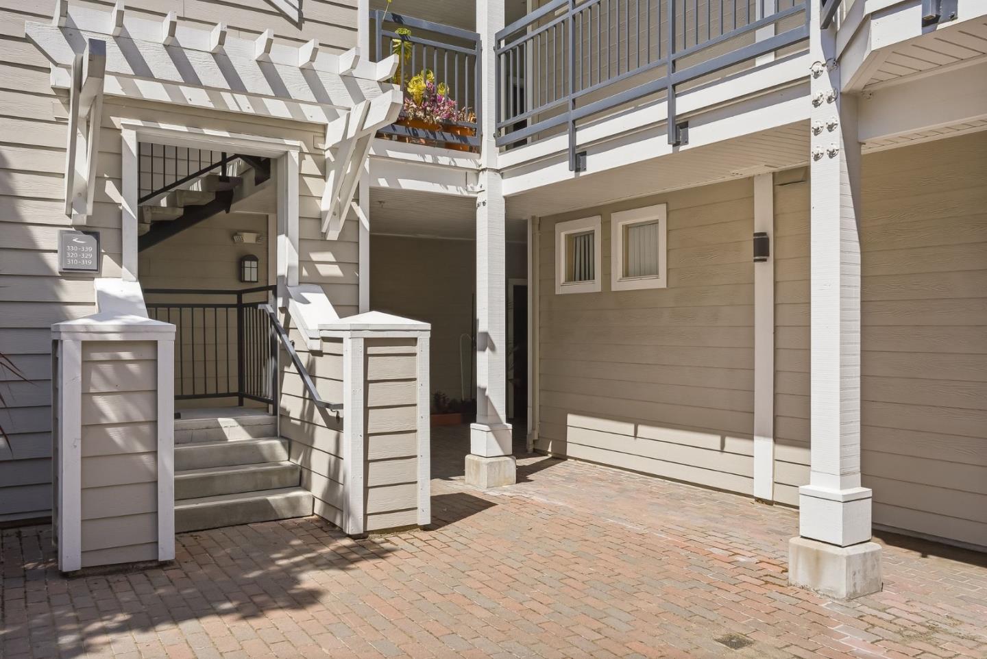 Detail Gallery Image 6 of 37 For 1982 W Bayshore Rd #310,  East Palo Alto,  CA 94303 - 1 Beds | 1 Baths